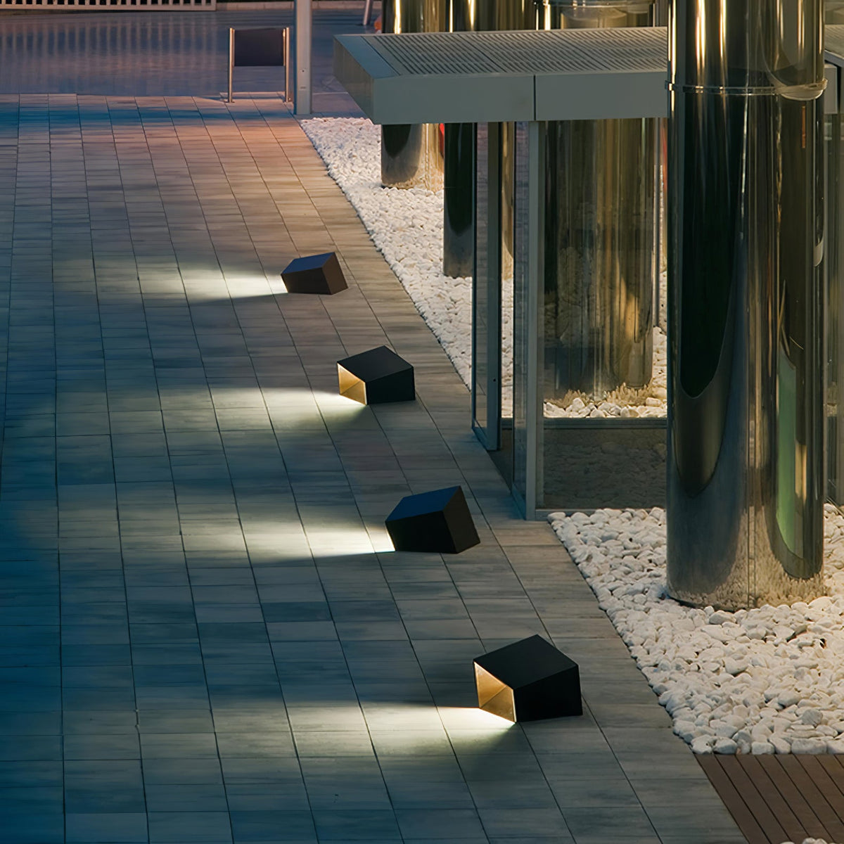 Cube Garden Outdoor Light – Modern LED Landscape Luminaire