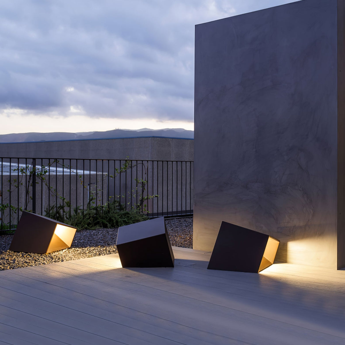 Cube Garden Outdoor Light – Modern LED Landscape Luminaire