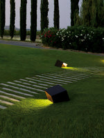 Cube Garden Outdoor Light – Modern LED Landscape Luminaire