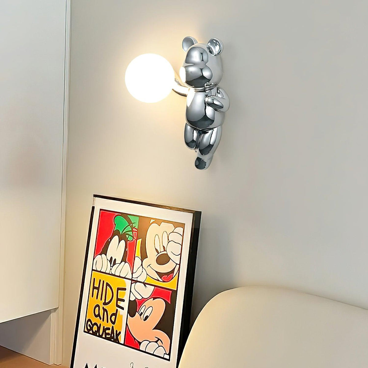 cuddle-bear-wall-lamp