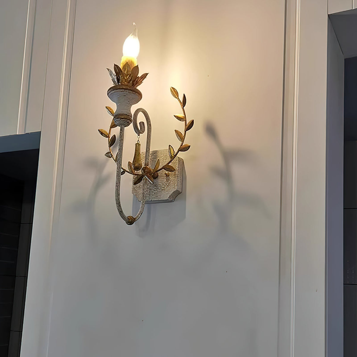 cumiers-wall-lamp