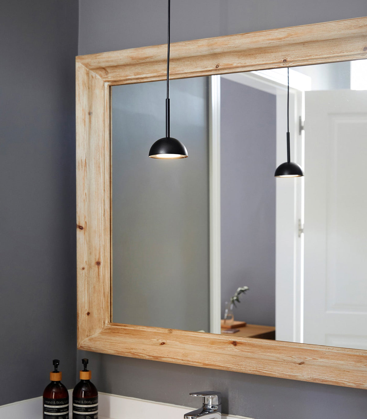 Cupolina Mini Pendant Light – Modern Geometric LED Ceiling Lamp
