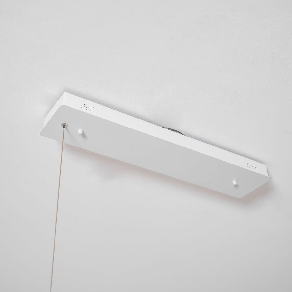 Curva Sculptural Wood LED Pendant Light – Modern Organic Design