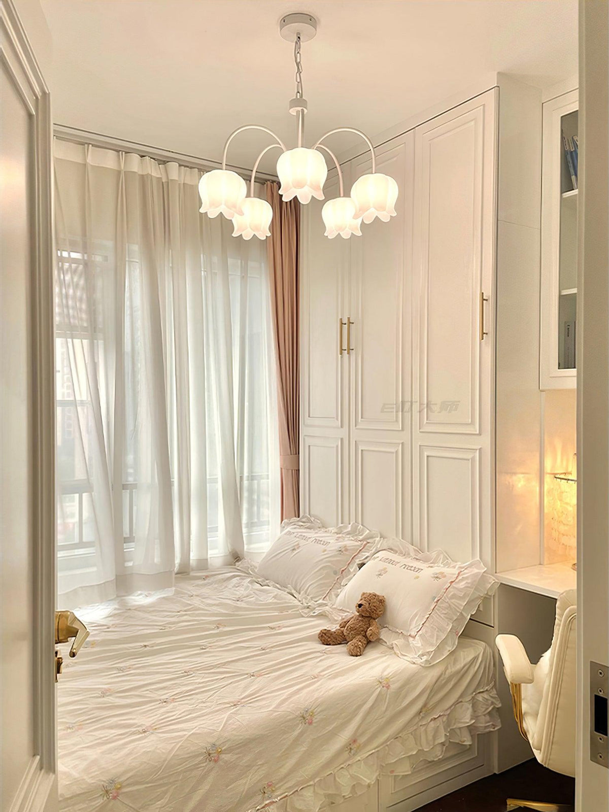 curved-arm-bell-chandelier