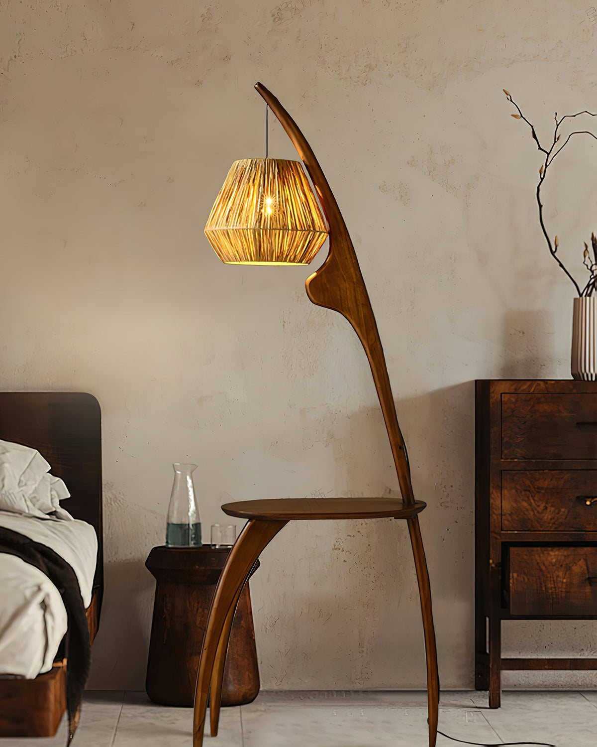 curved-mantis-arm-floor-lamp