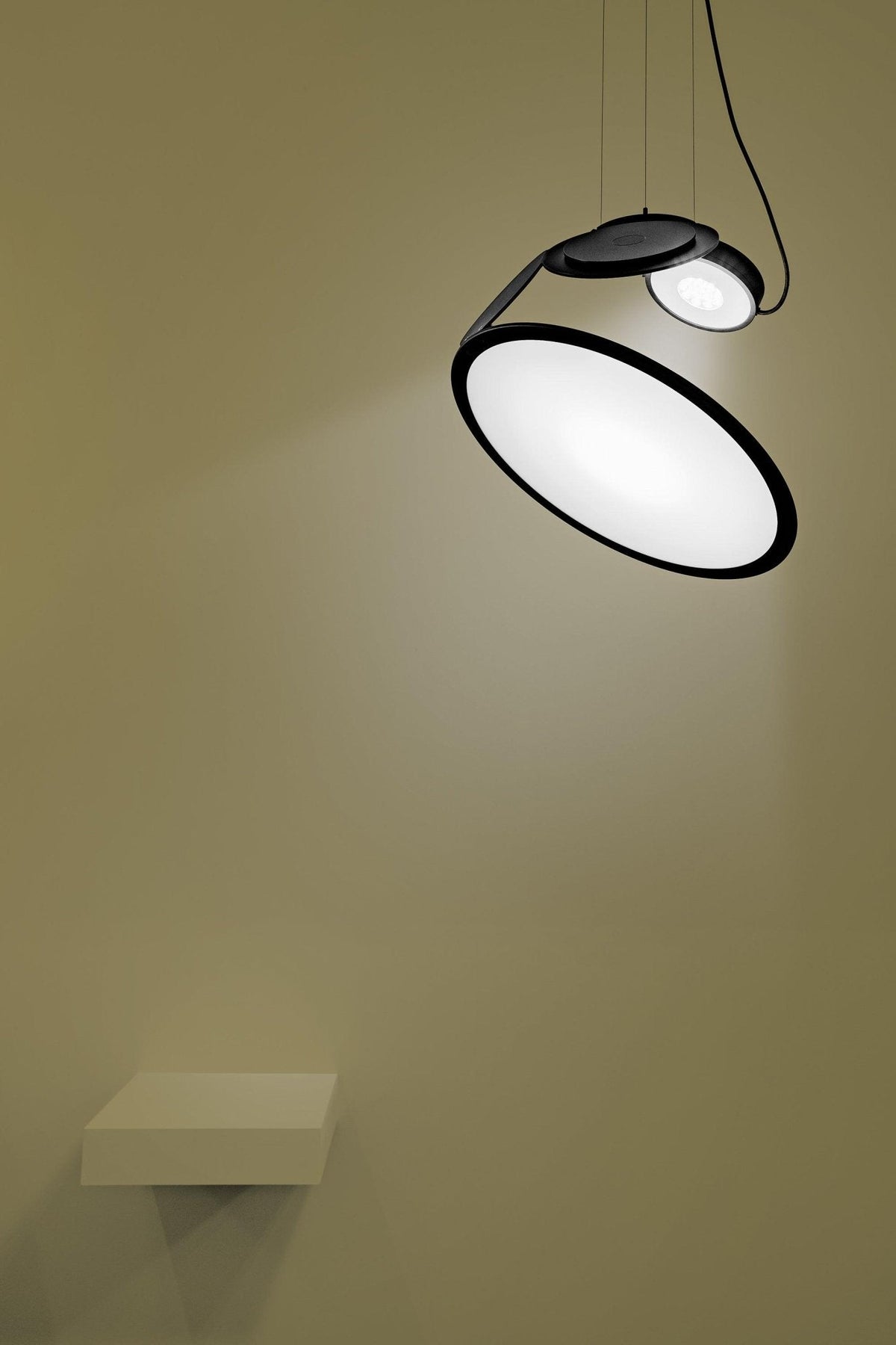 Cut Pendant Lamp – Modern LED Ceiling Light in Black Aluminum