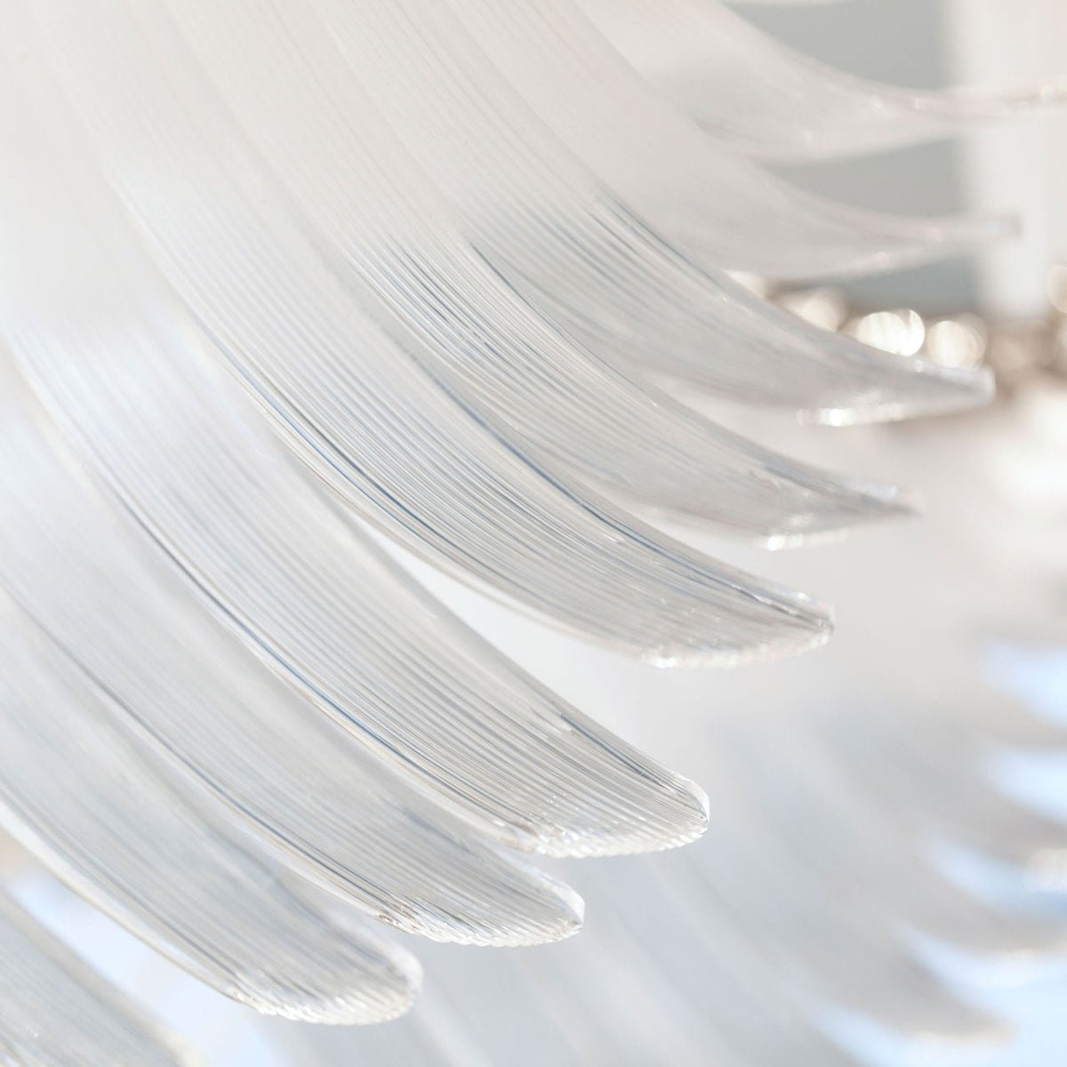 Feather Wing LED Chandelier – Hand-Blown Glass Pendant for Modern Interiors