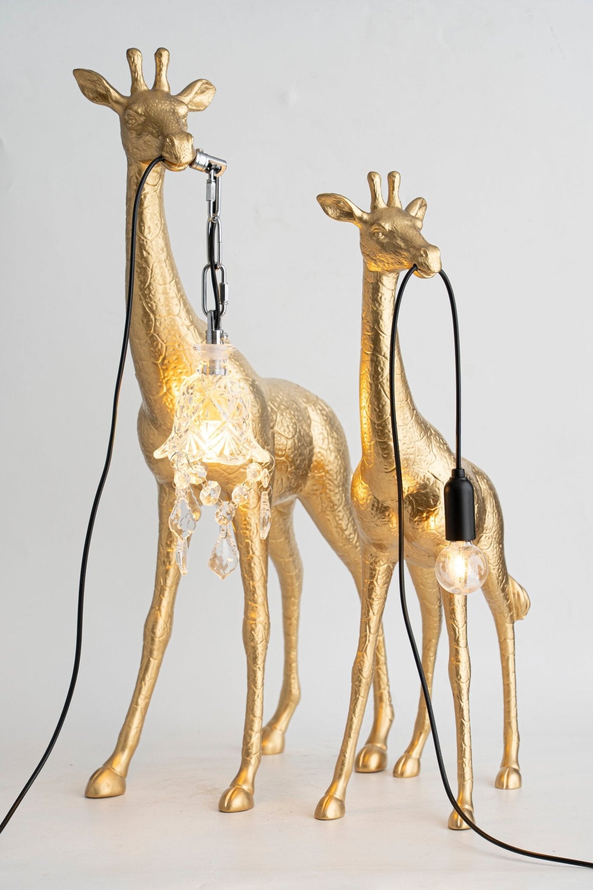 Giraffe Royale Sculpture Floor Lamp – Modern Crystal Pendant Light