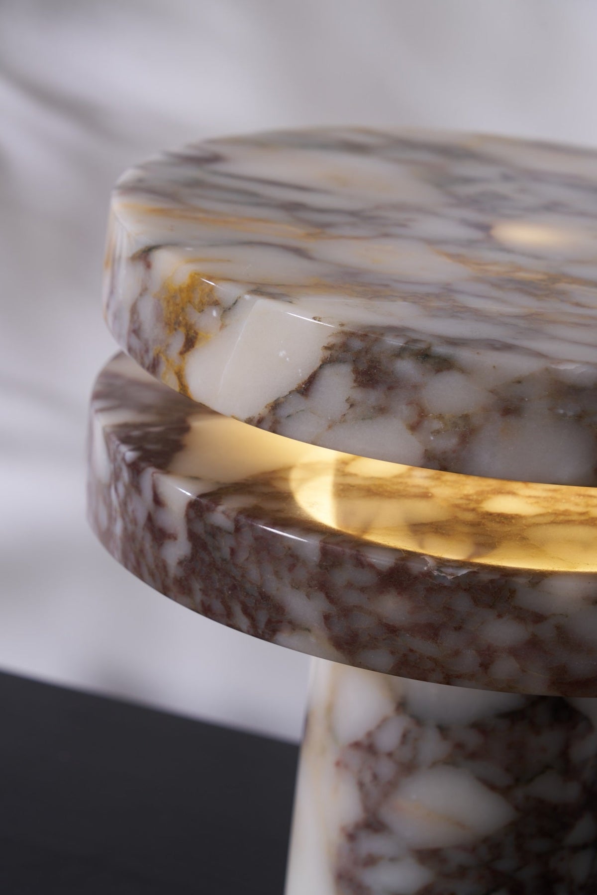 Halo Marble Table Lamp – Sculptural LED Accent Light in Natural Stone
