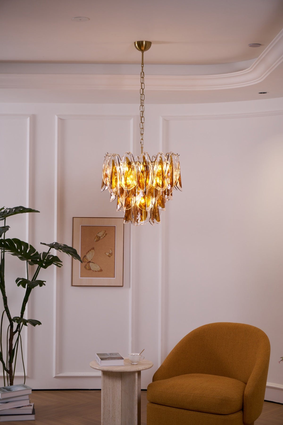 Solviva Glass Chandelier – Modern Amber Leaf Pendant Light