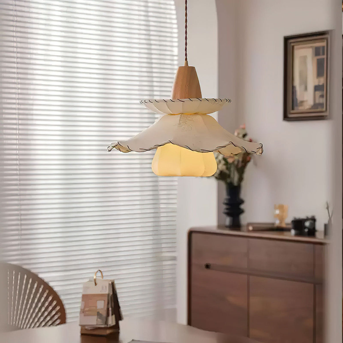 daisy-charm-pendant-light