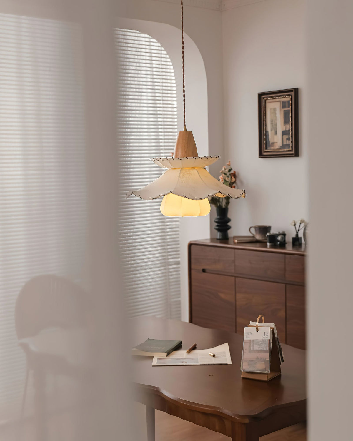 daisy-charm-pendant-light