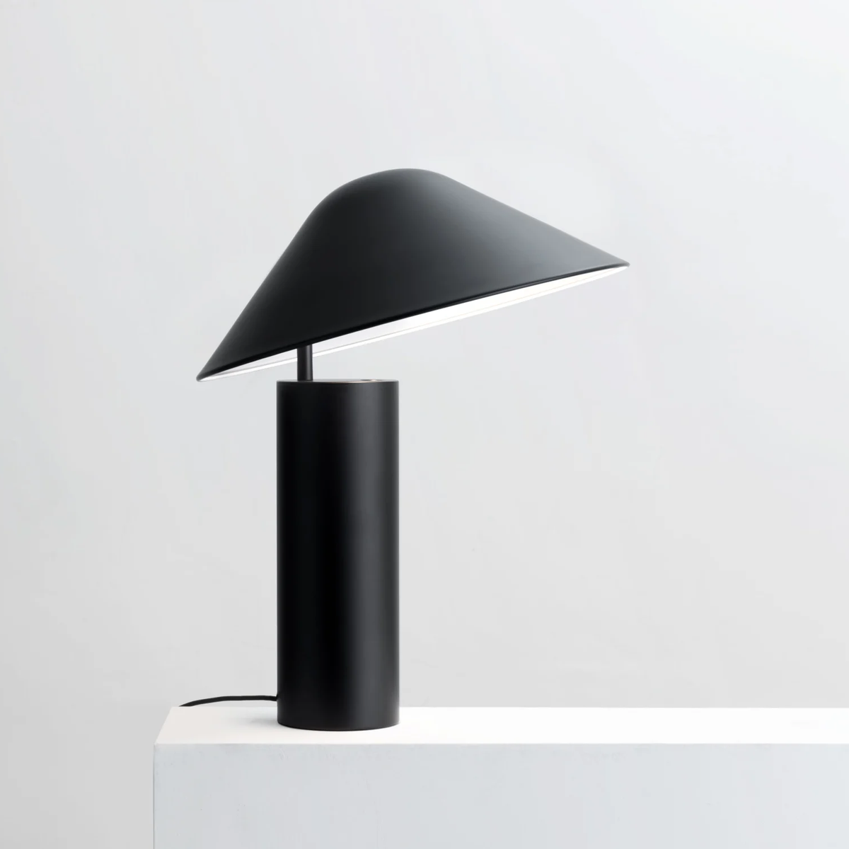 Damo Table Lamp