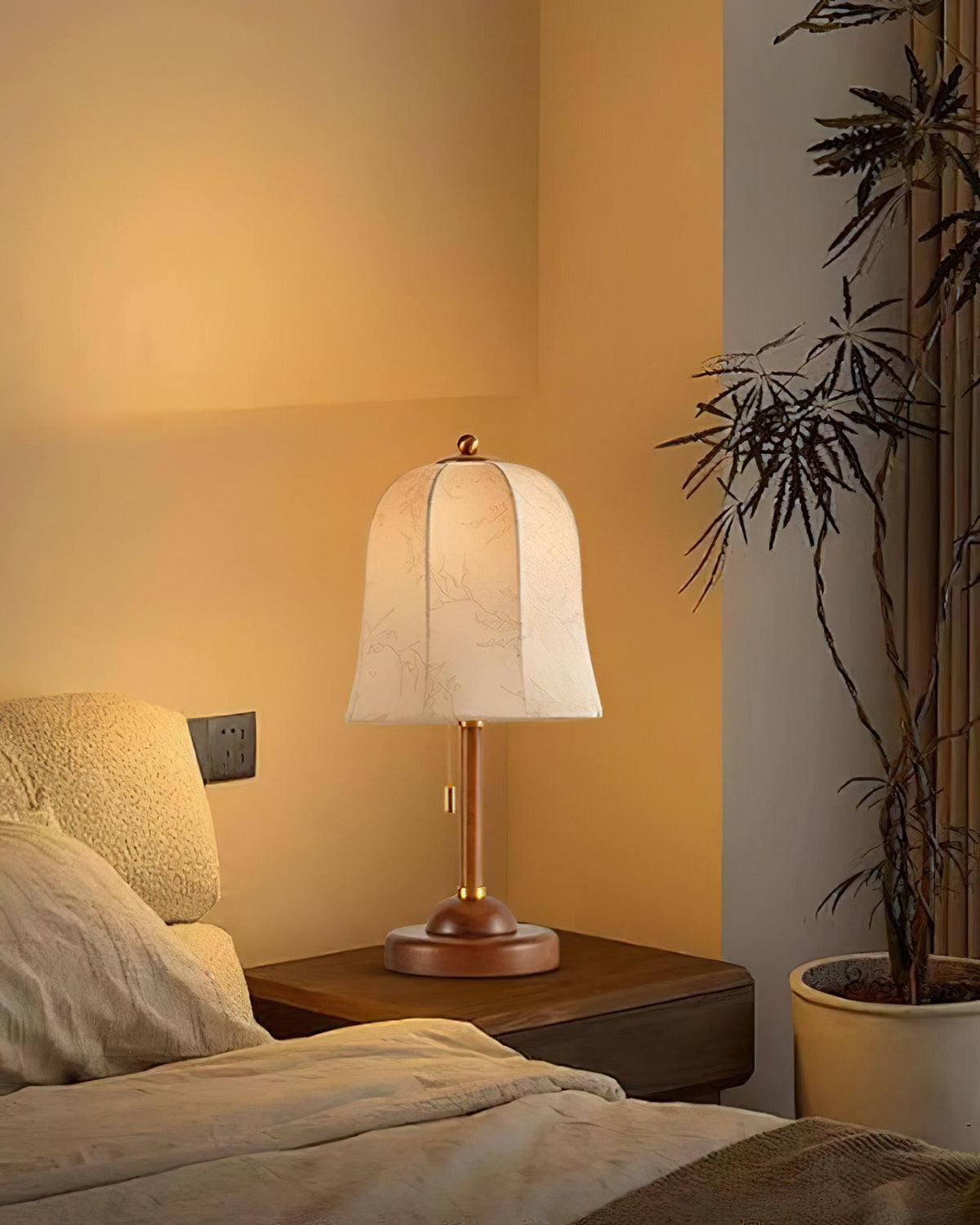 daphne-table-lamp
