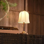 daphne-table-lamp