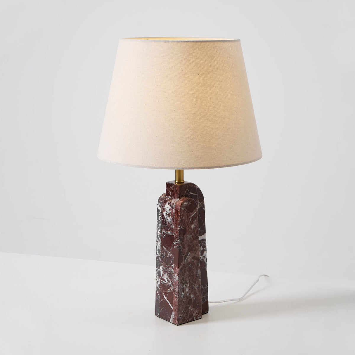 Virello Marble Table Lamp – Sculptural Modern Lighting with Brass Accents
