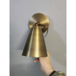 dax-brass-wall-lamp