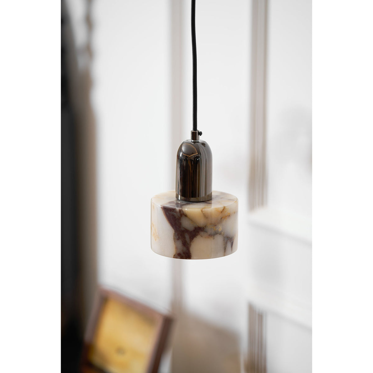 dekum-marble-pendant-lamp