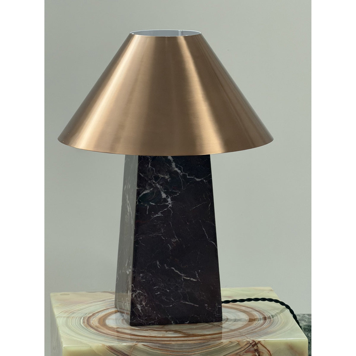 derin-mushroom-table-lamp