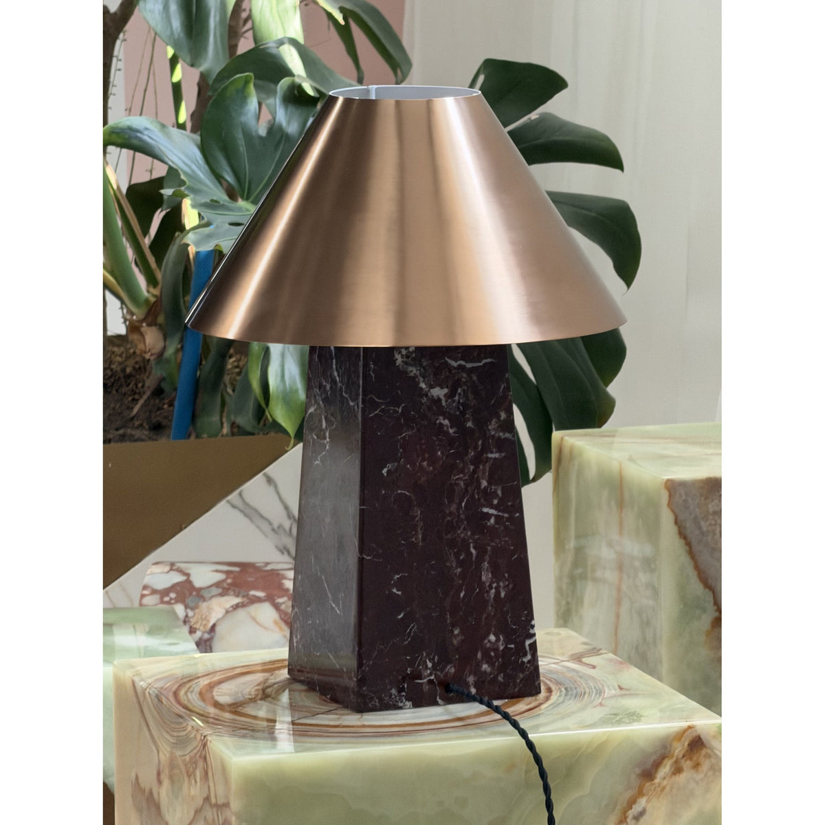 derin-mushroom-table-lamp