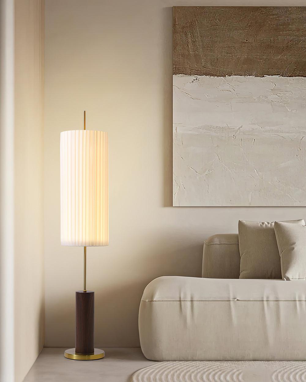 dorica-floor-lamp