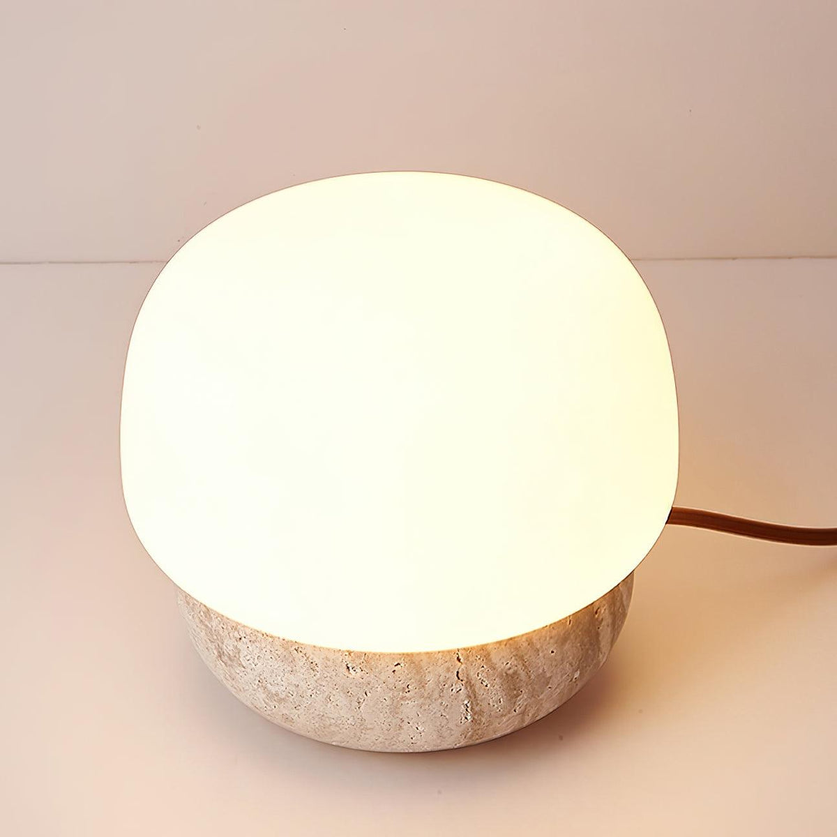 doudou-table-lamp