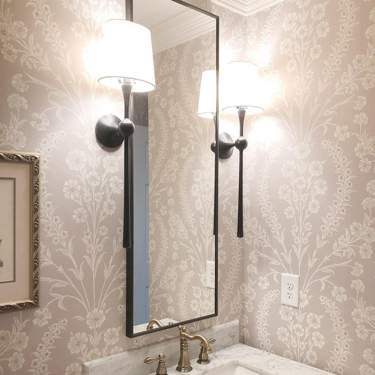 Dover Tail Wall Lamp