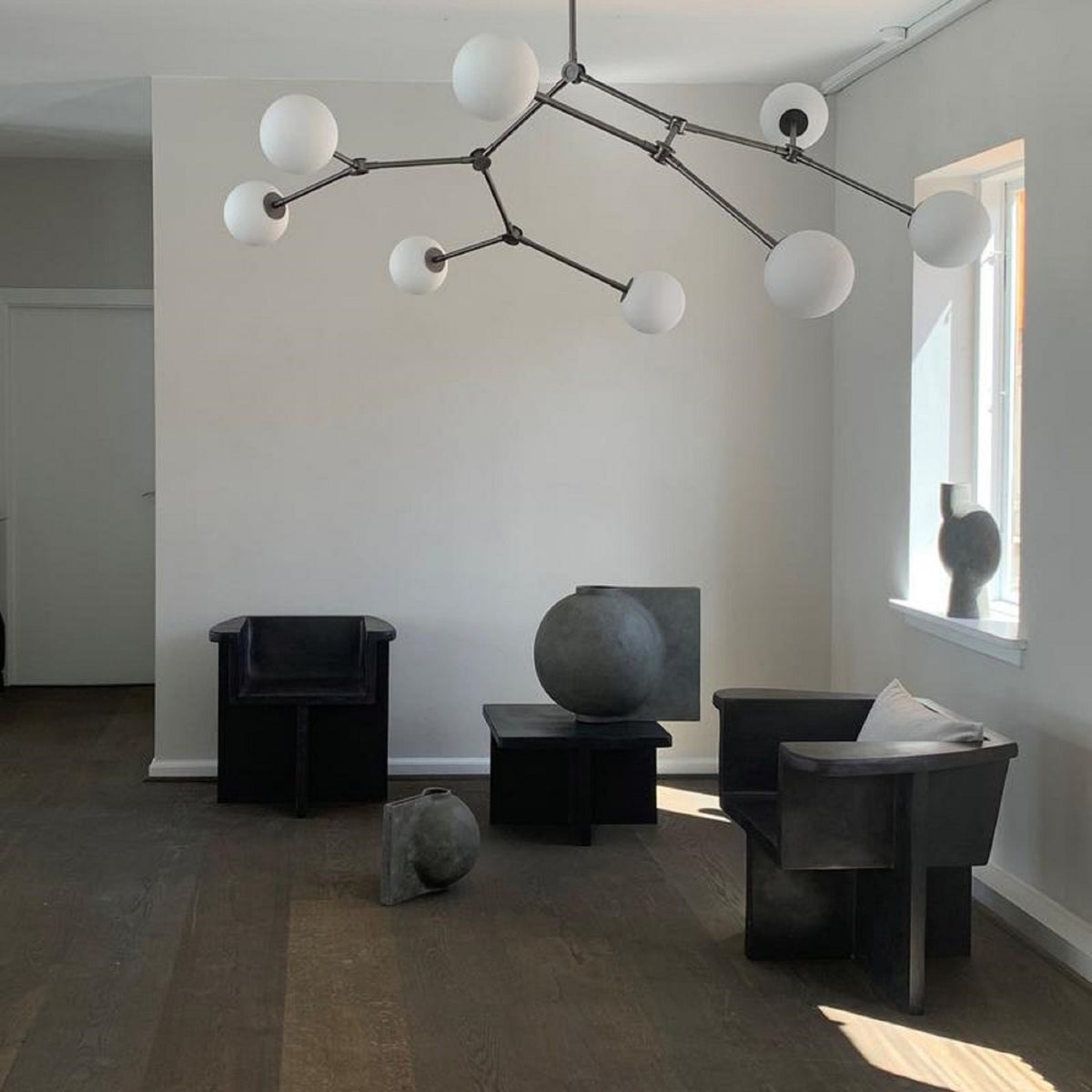 drop-ball-chandelier