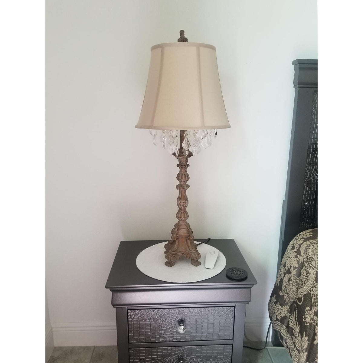 duval-table-lamp