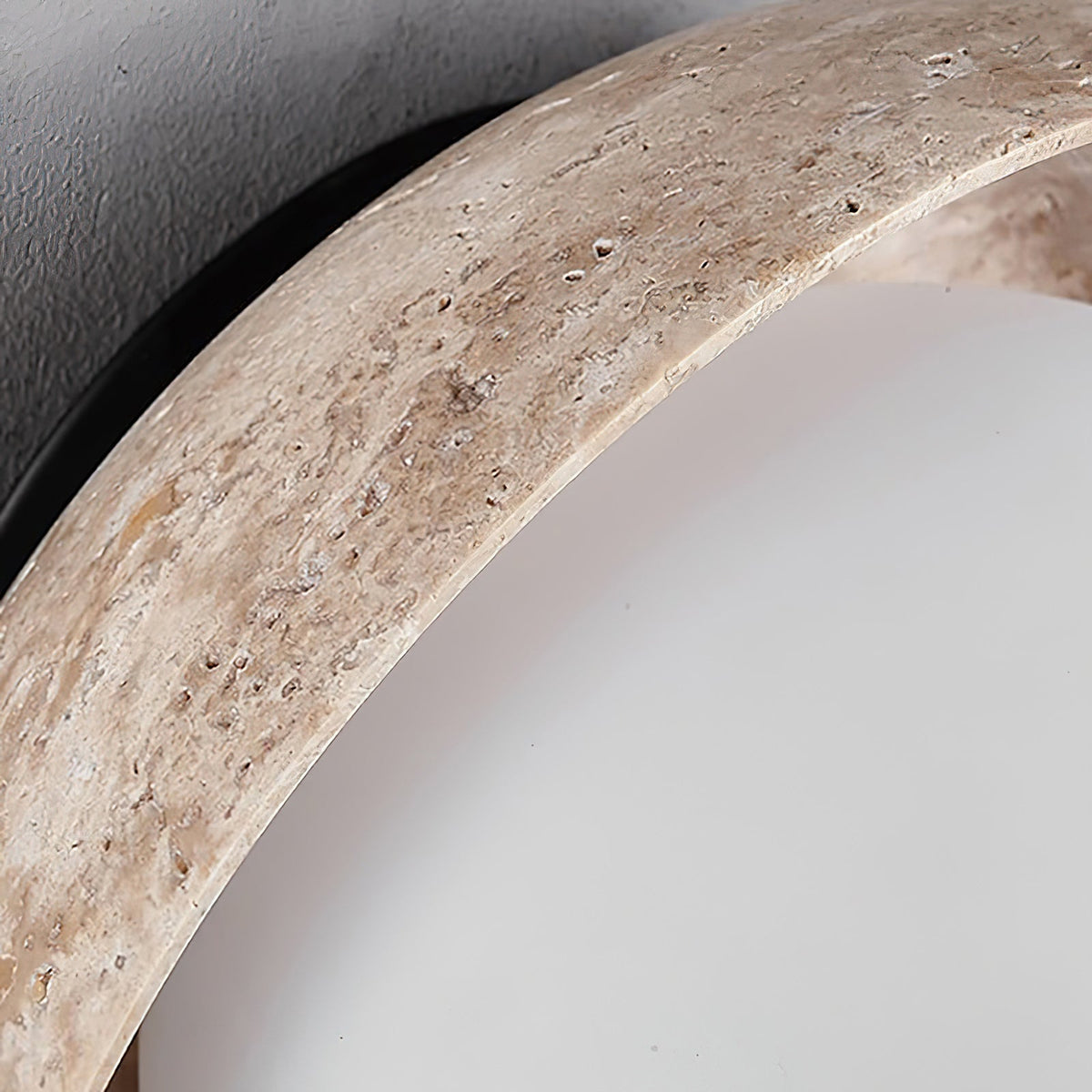 eala-wall-lamp