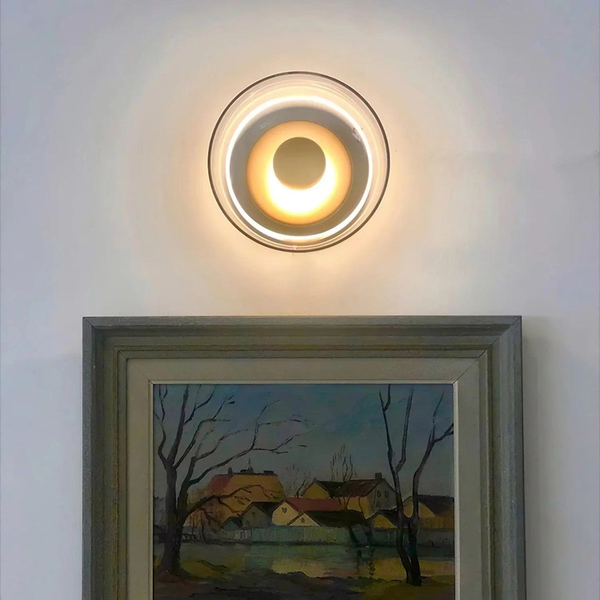eclipse-halo-wall-lamp