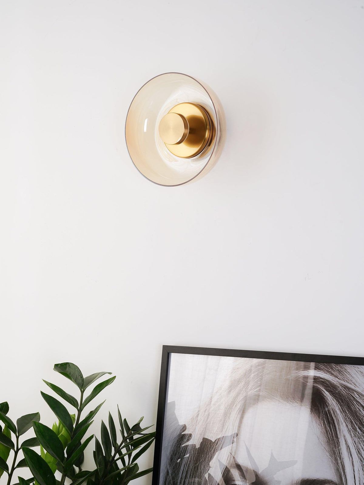 eclipse-halo-wall-lamp