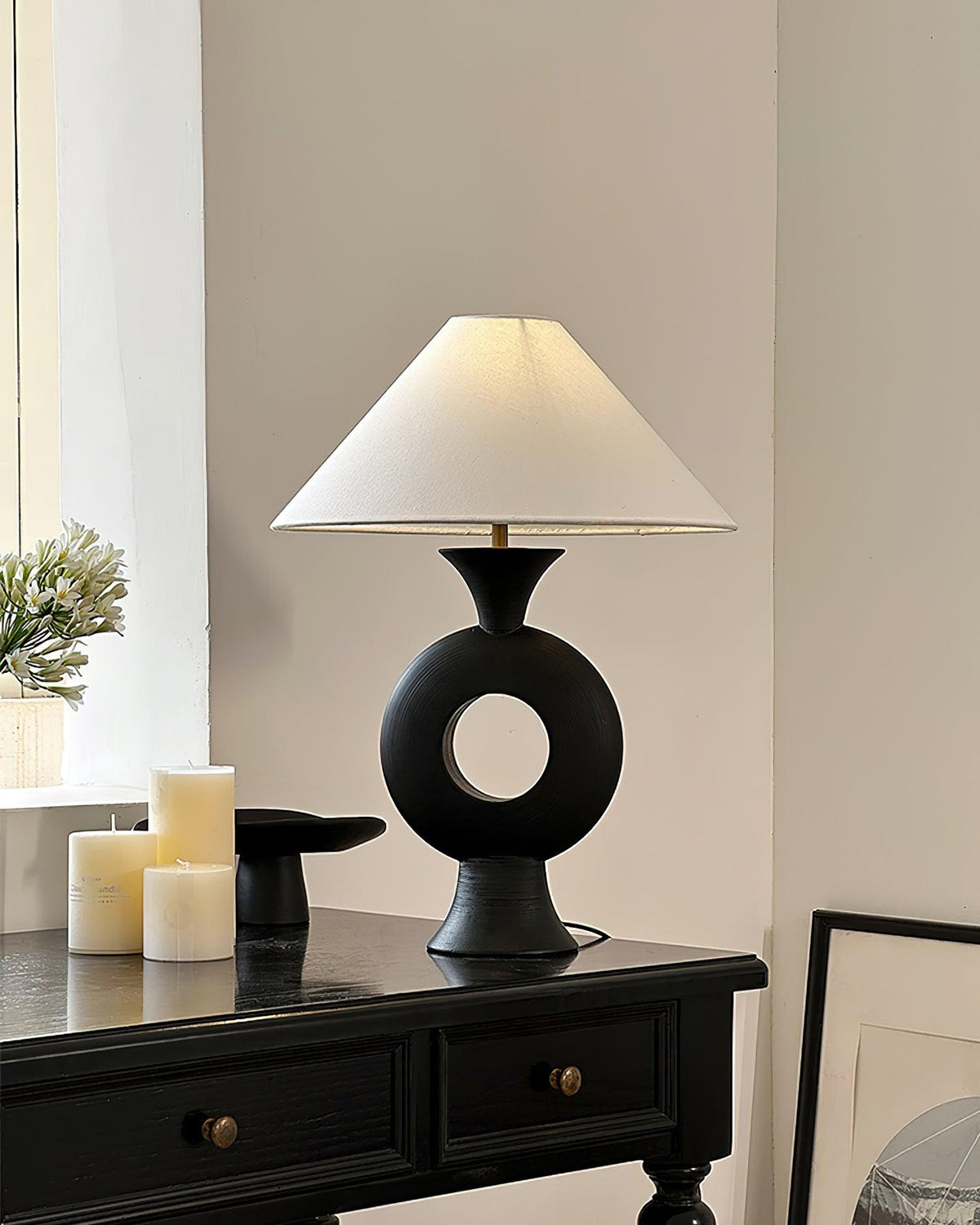 eclipse-table-lamp
