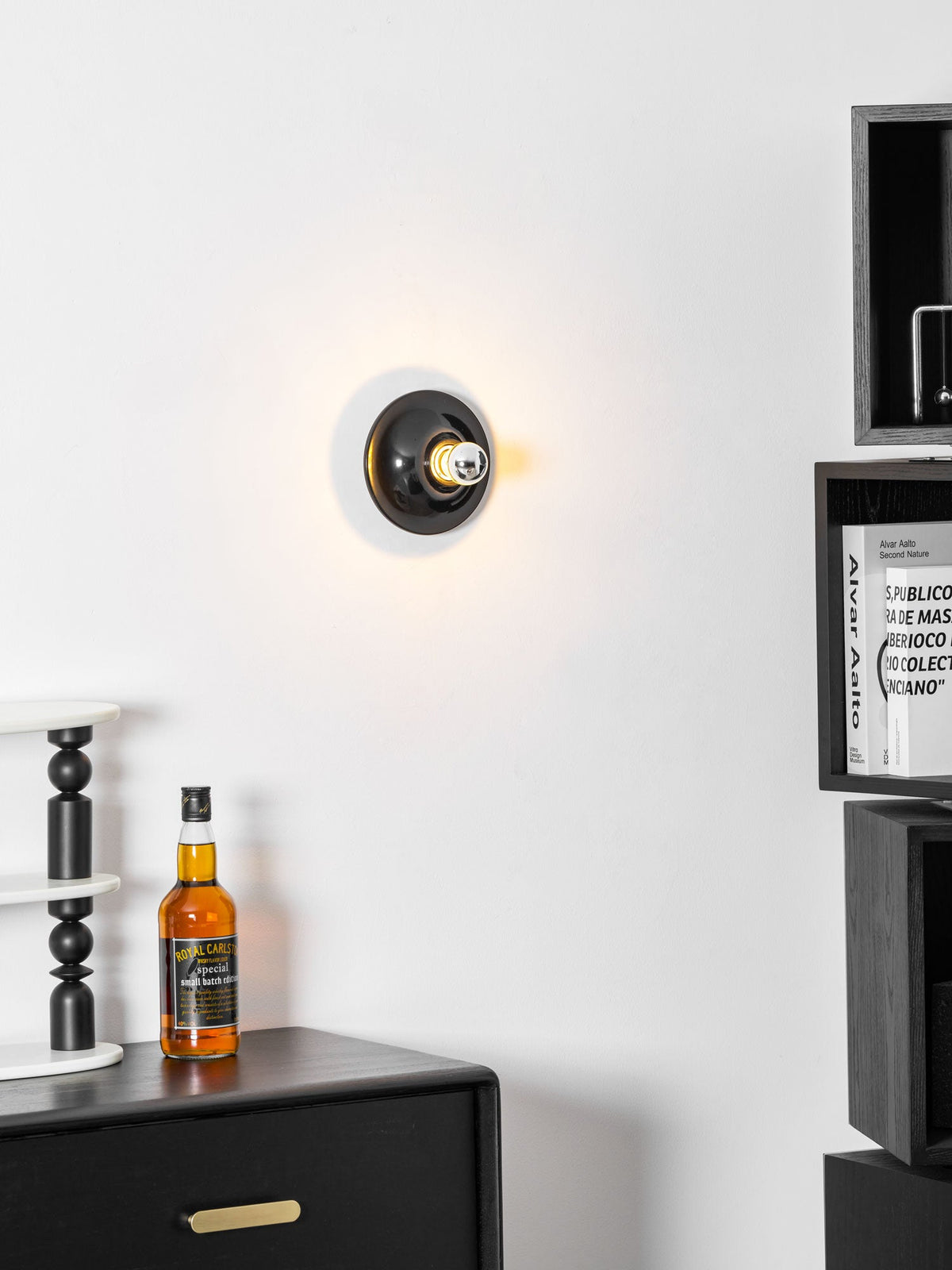 Eclipta Wall Sconce – Sculptural Metal & Glass Halo Light for Modern Interiors