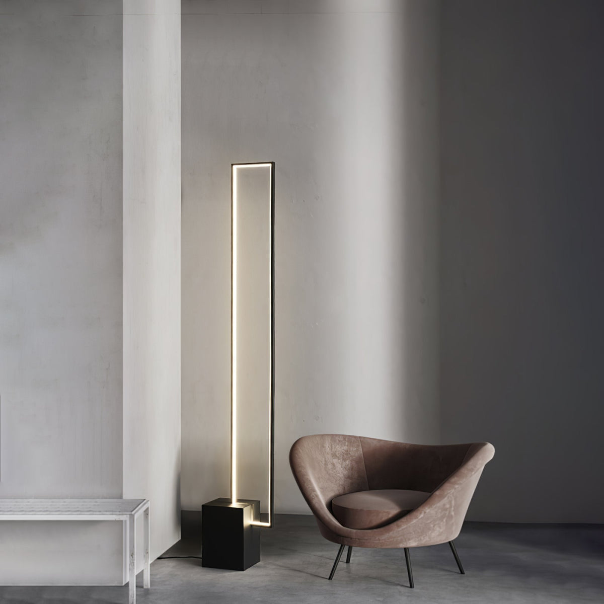 Edge Floor Lamp