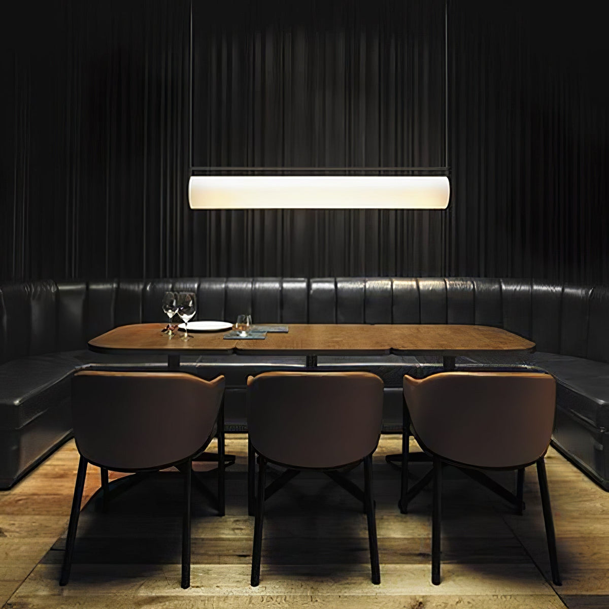 Edge Linear LED Pendant Light – Modern Architectural Illumination