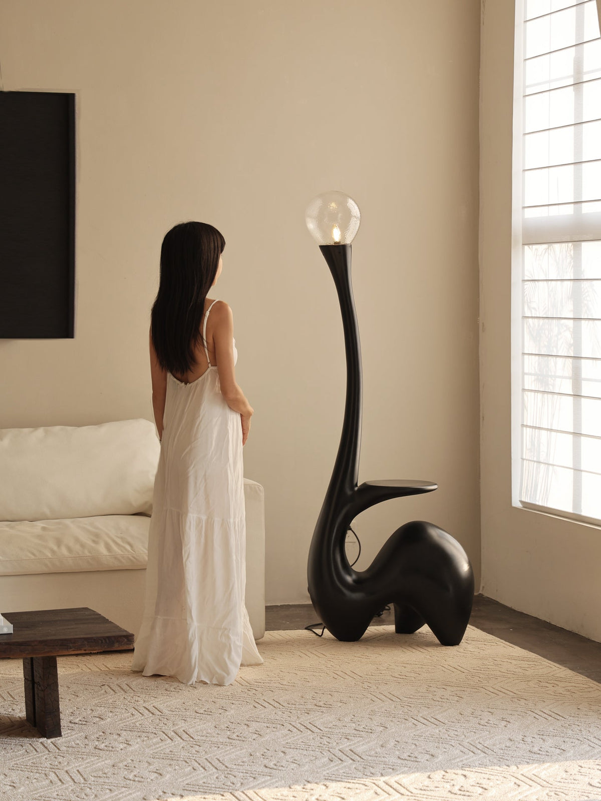 Elero Sculptural Floor Lamp – Modern Art Deco Lighting for Living Spaces
