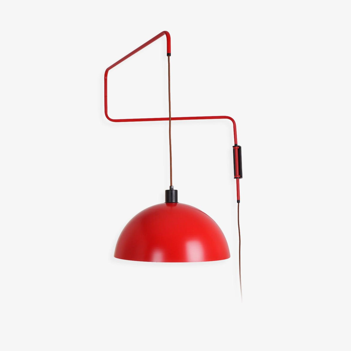 Elio Plug Inwall Lamp