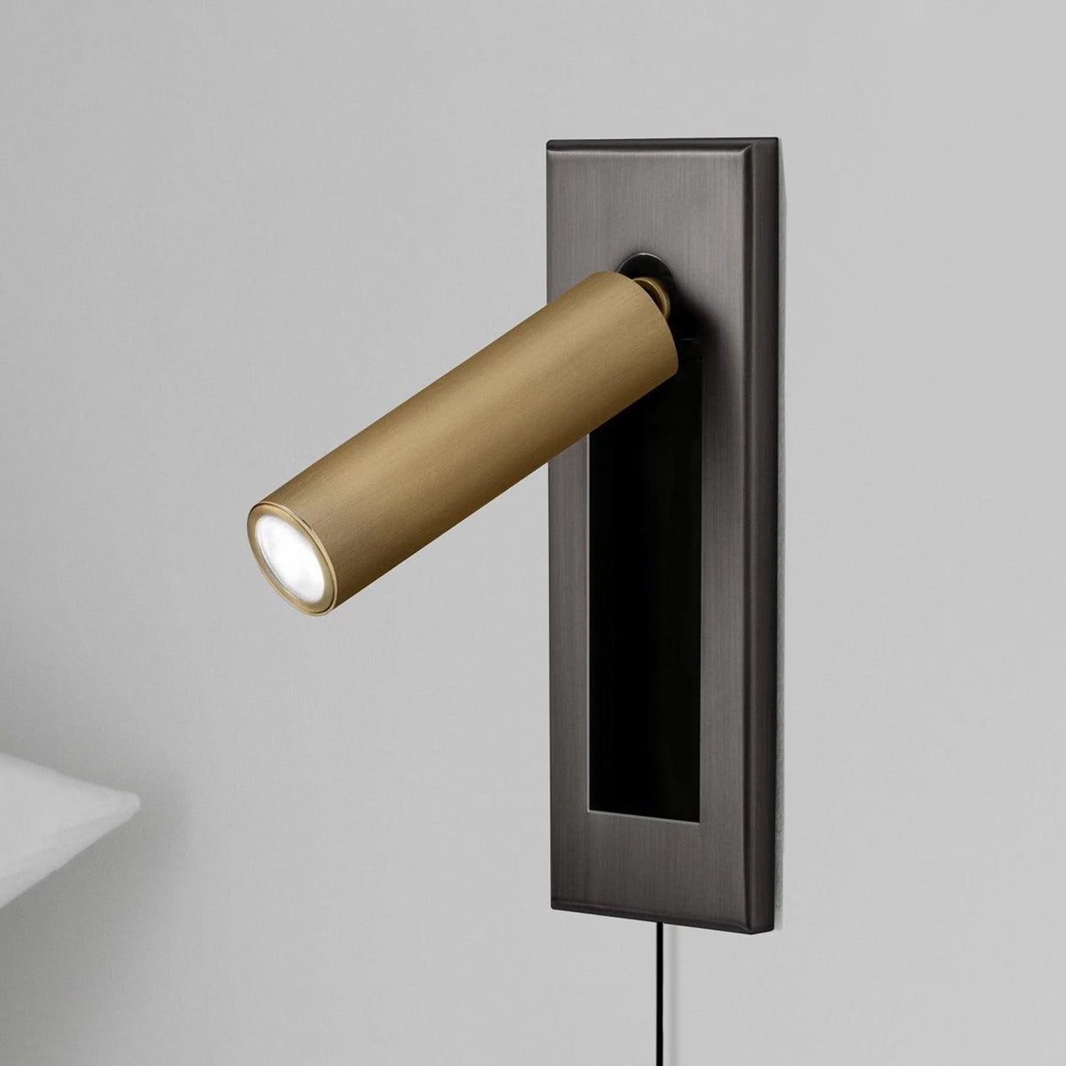 Embedded Bedside Plug In Sconce