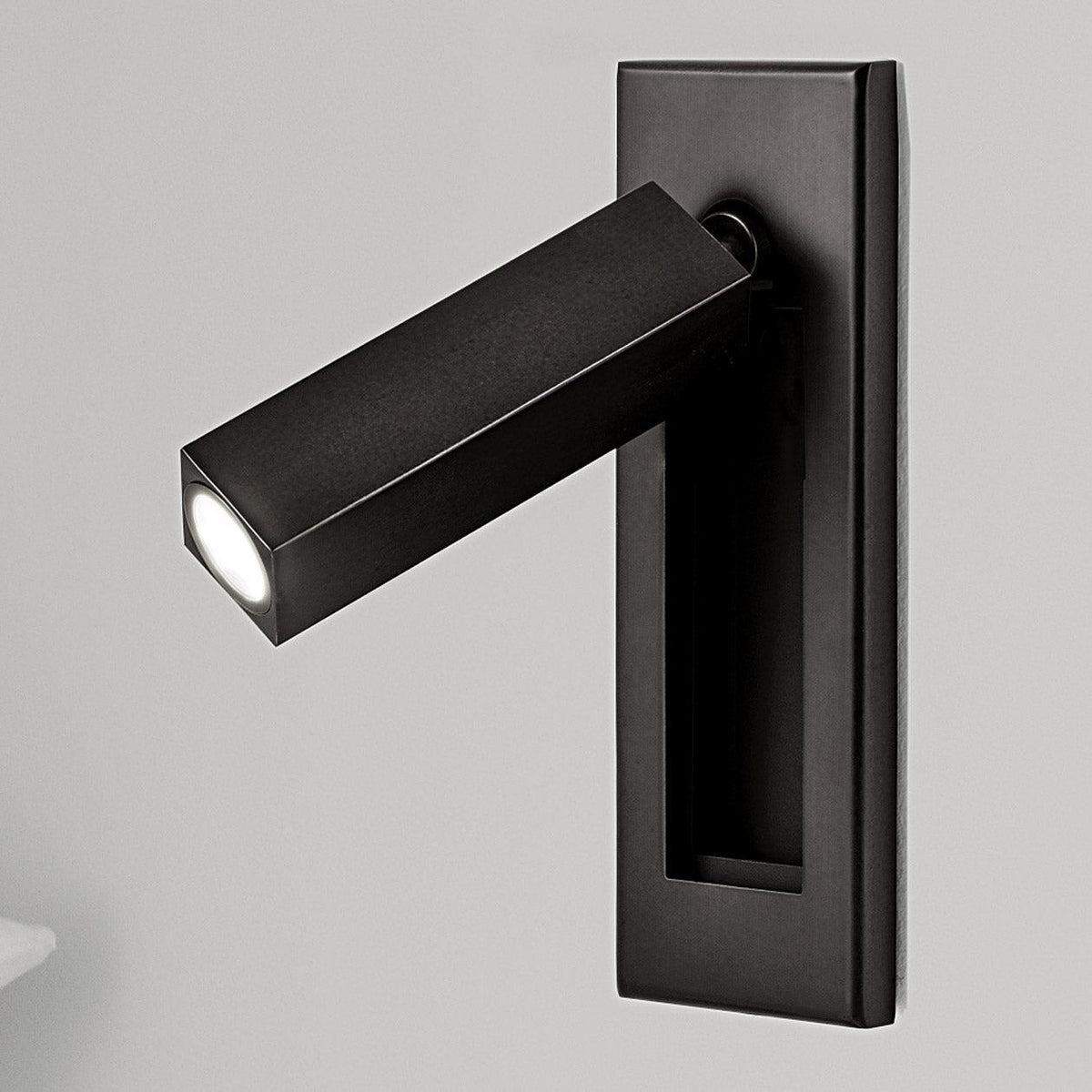 Embedded Bedside Plug In Sconce