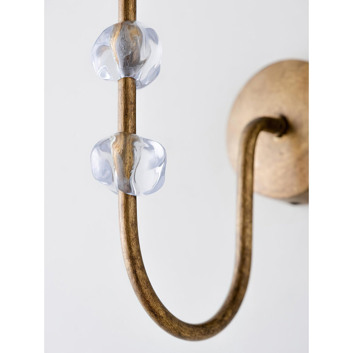 emile-wall-lamp