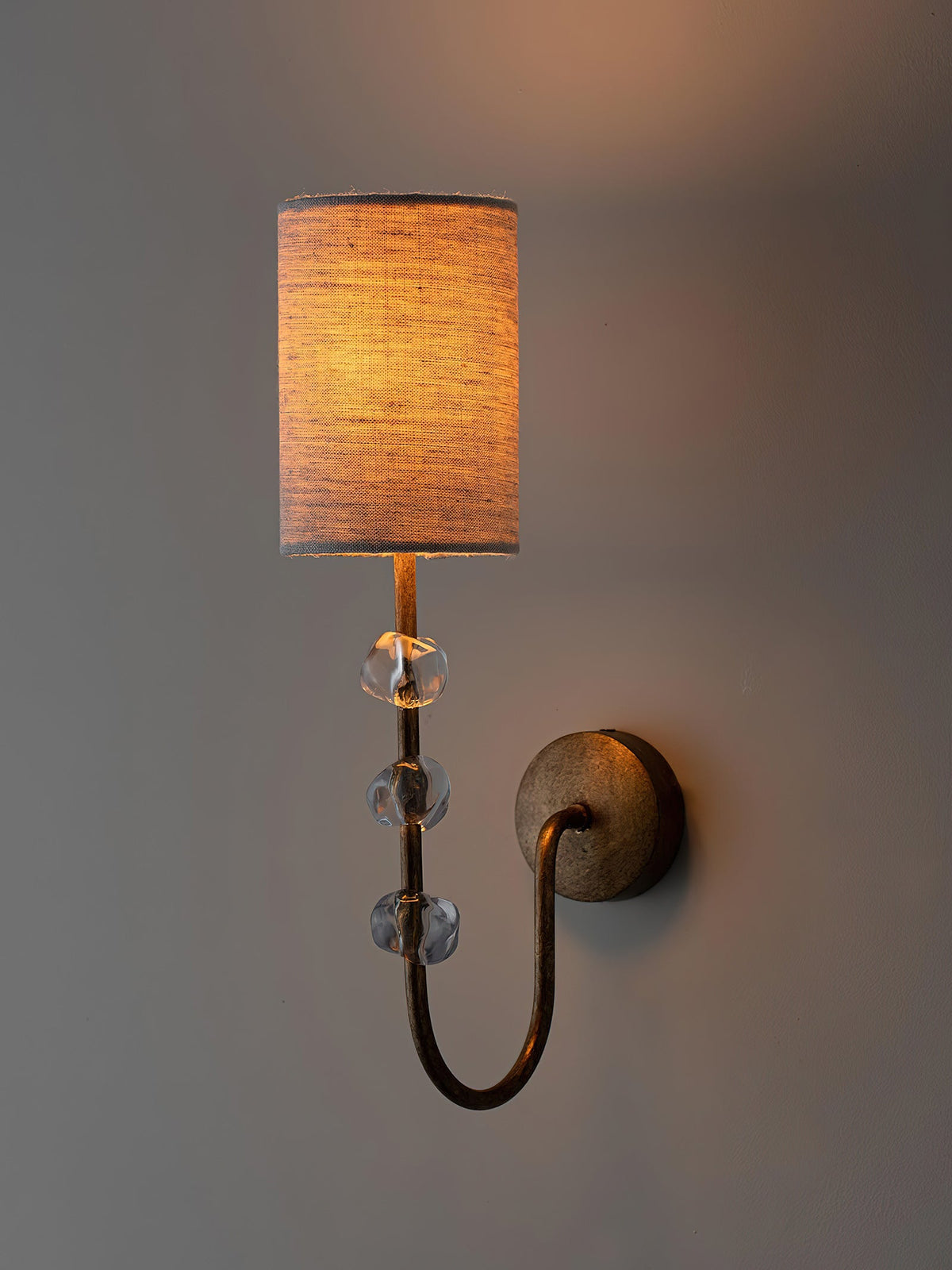 emile-wall-lamp