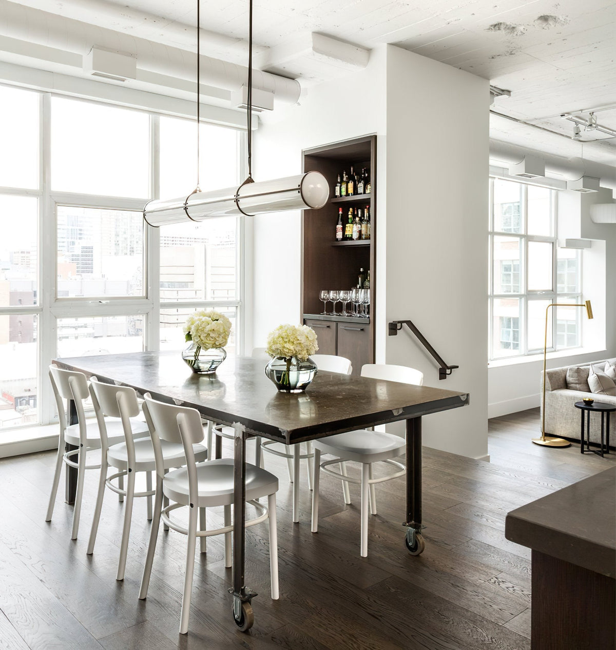 Cylindrical Endless Pendant Light