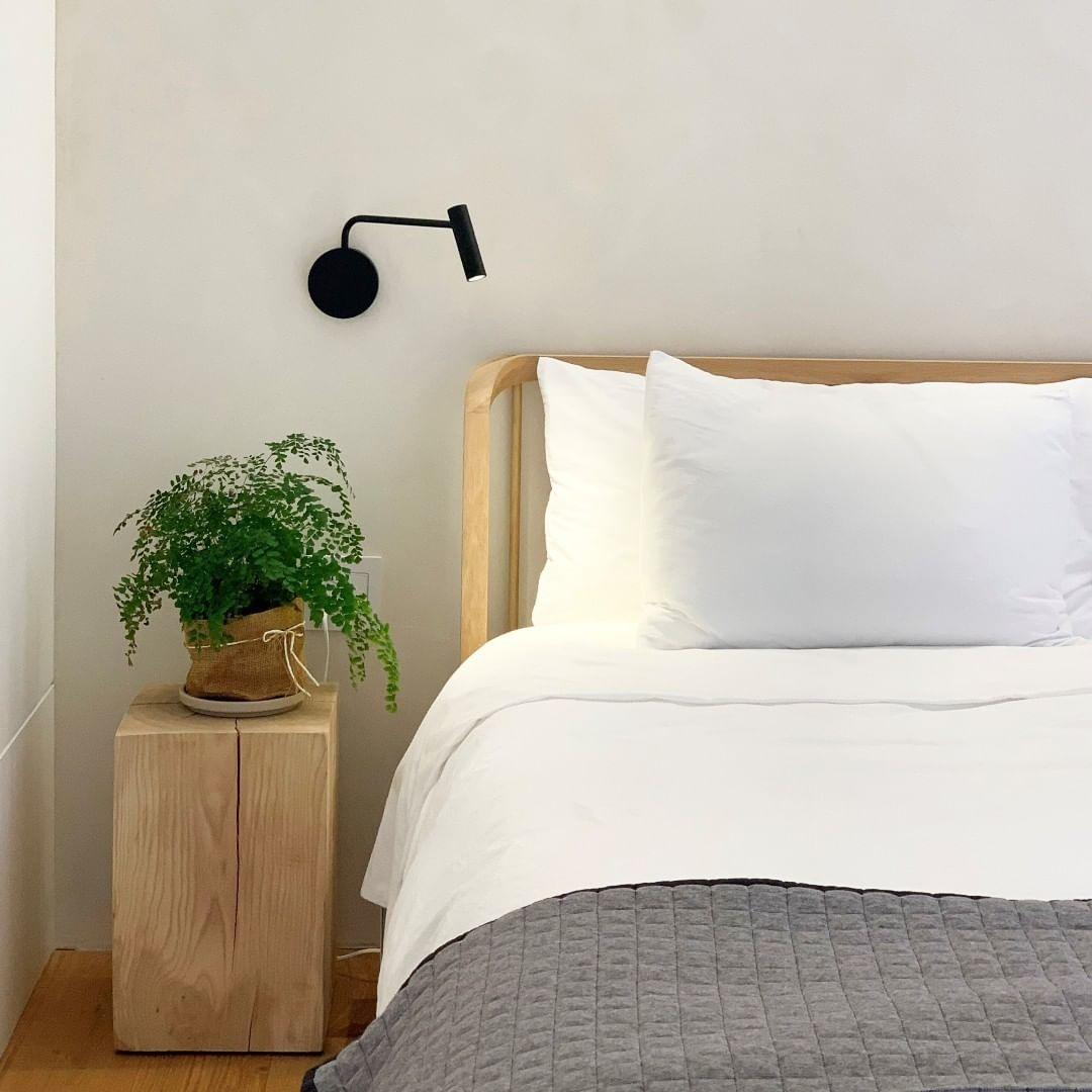 Minimalist Disc Led Wall Sconce