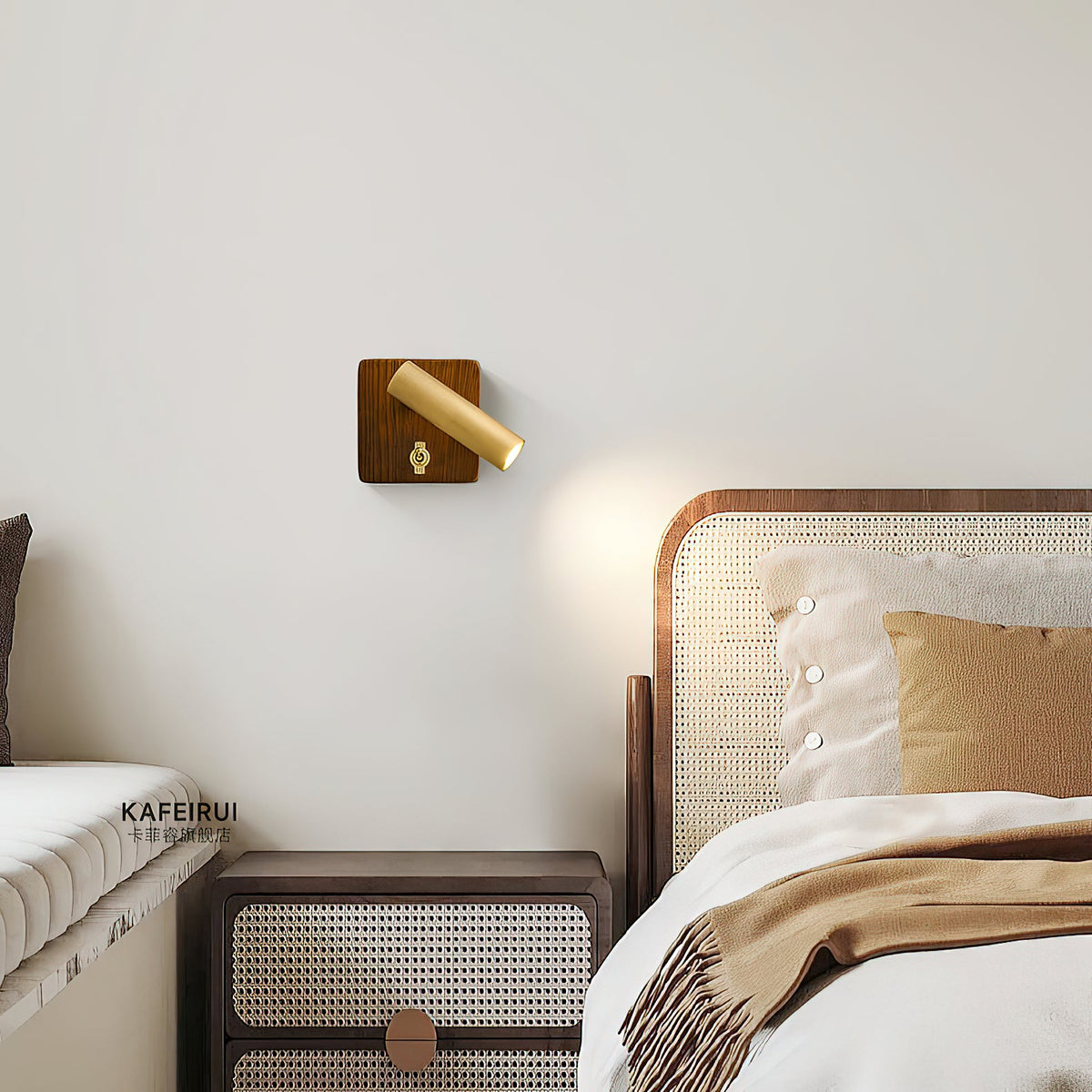 enna-surface-wall-lamp