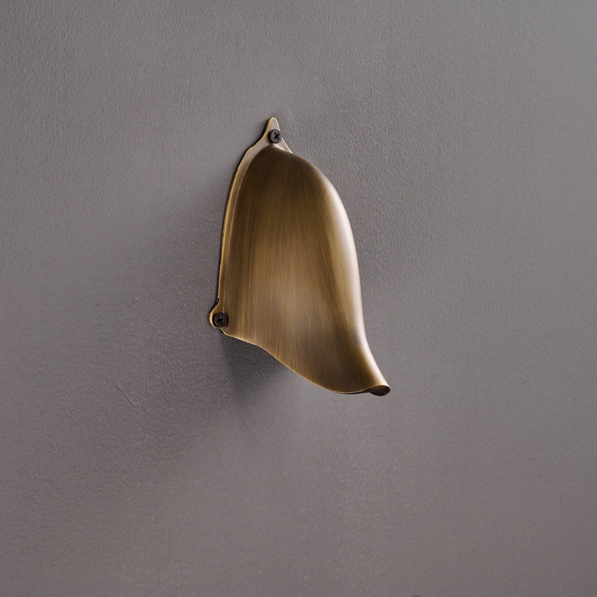 enoki-wall-lamp
