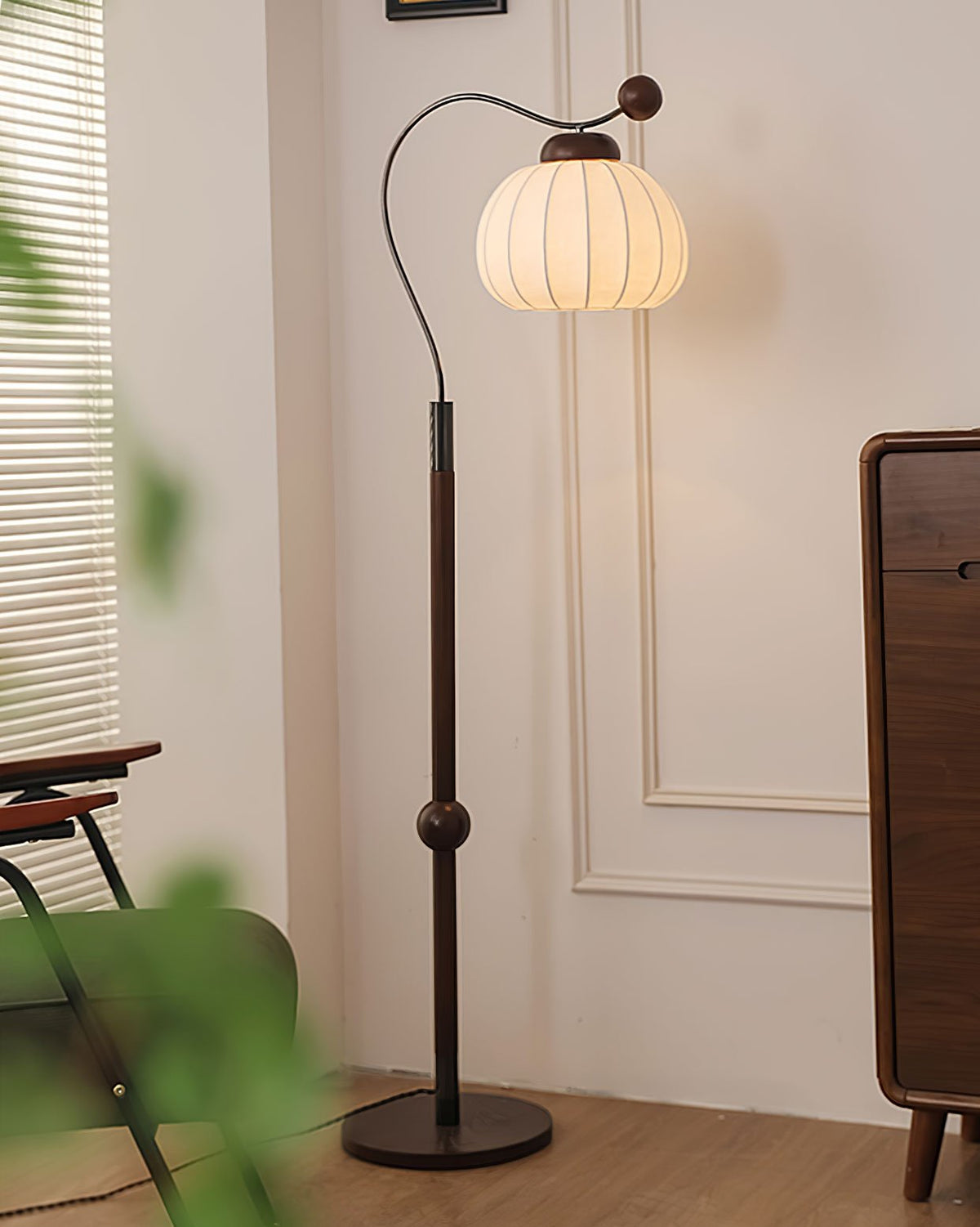 Eryn Floor Lamp