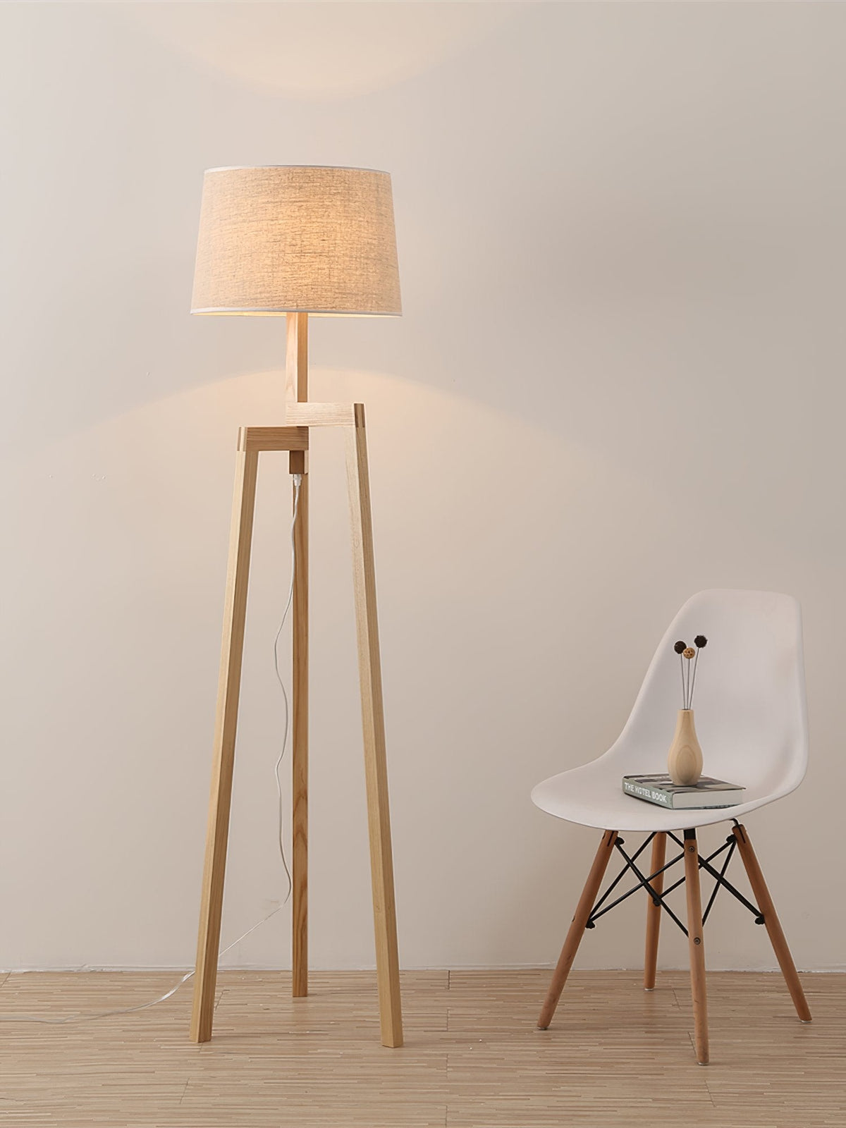 Escada Tripod Wooden Floor Lamp