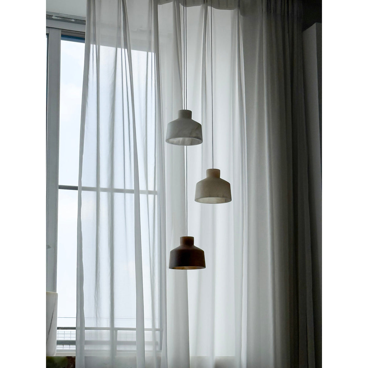 etruscan-alabaster-pendant-lamp