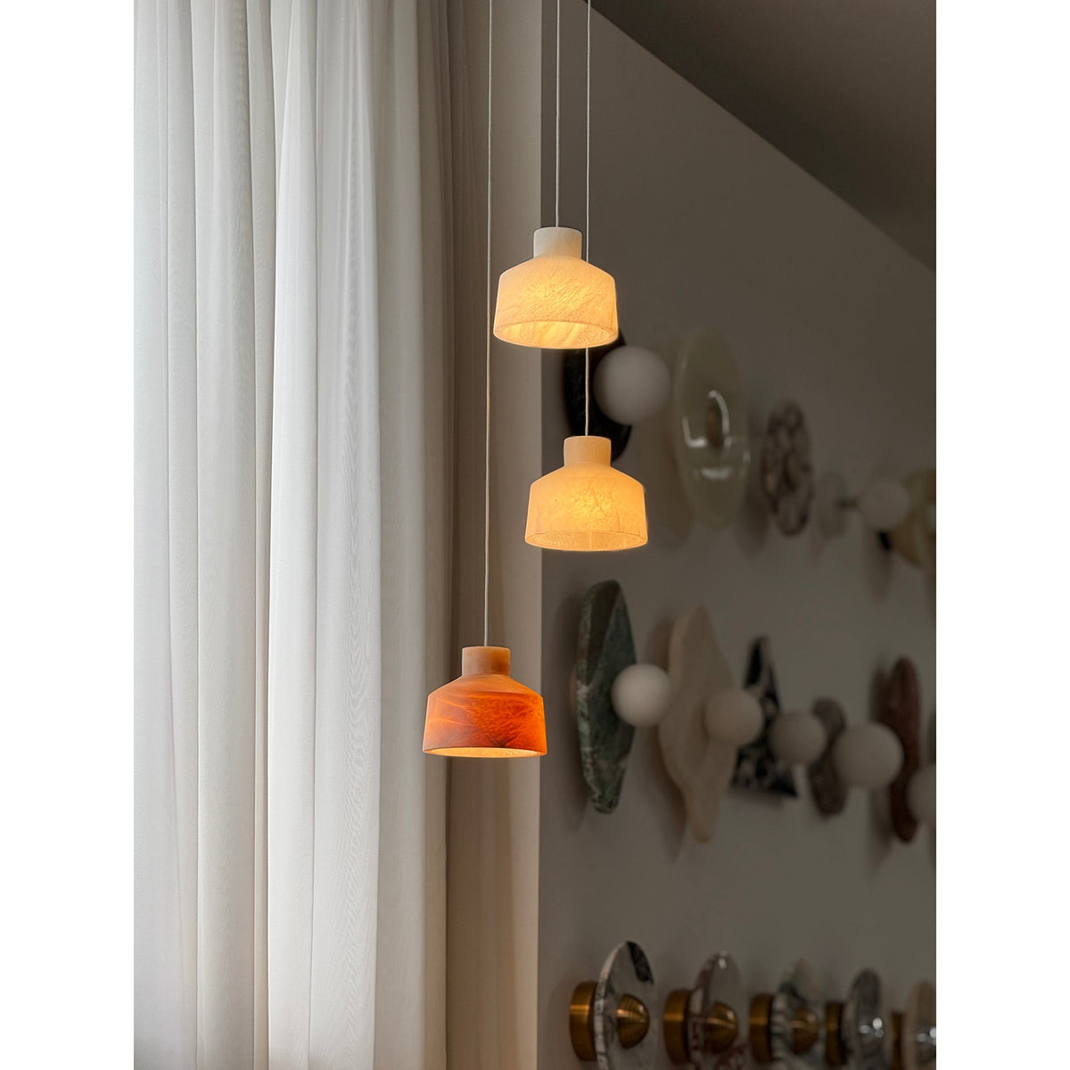 etruscan-alabaster-pendant-lamp